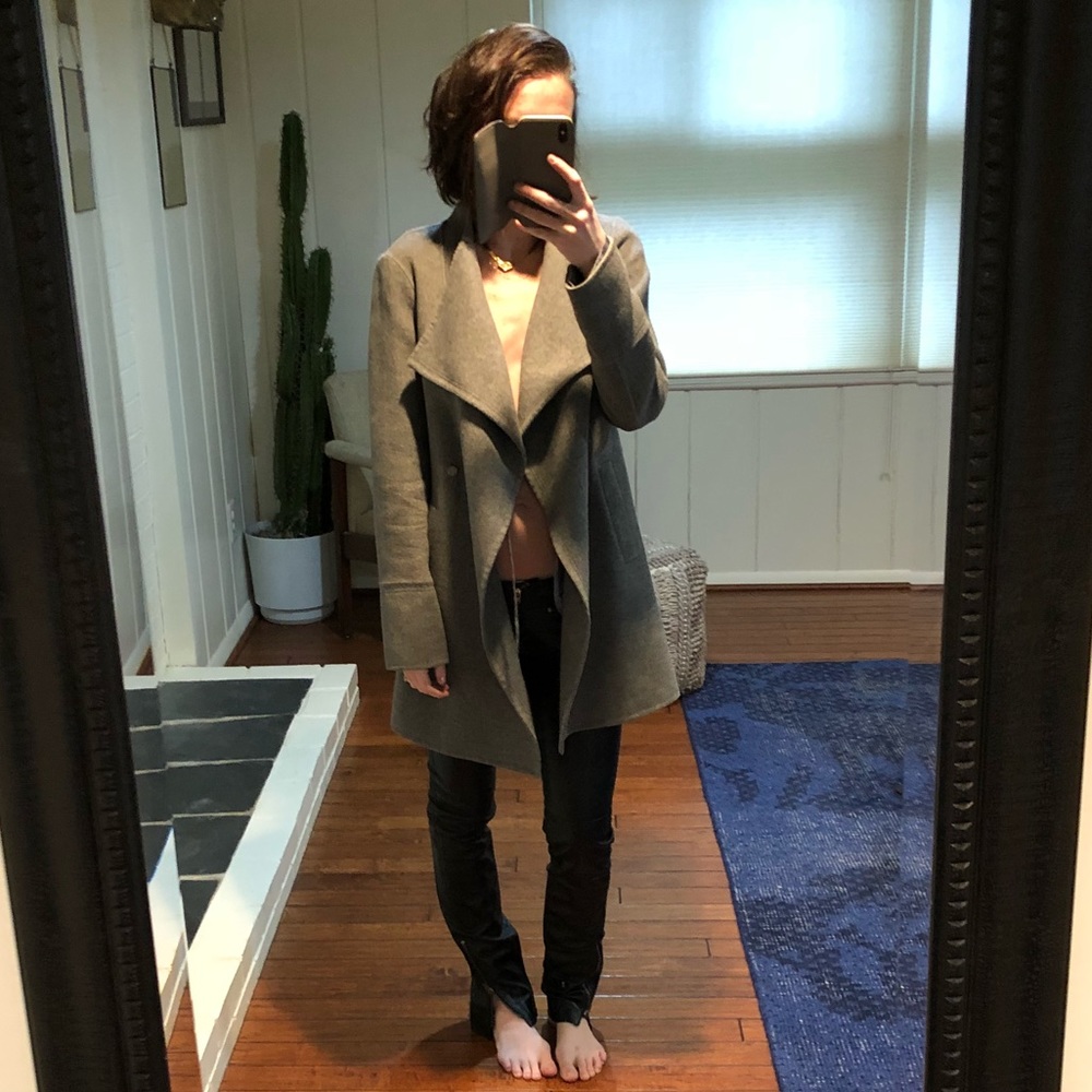 Laundry by Shelli Segal coat jacket. S/M/L fit
